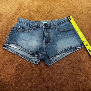 dELiAs vintage medium wash micro shorts women’s size 1/2 y2k